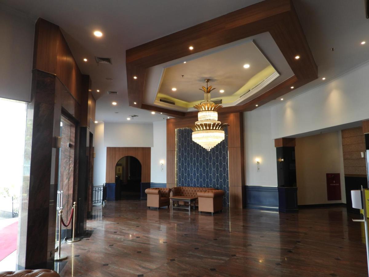 Maxwell Hotel Джакарта Экстерьер фото