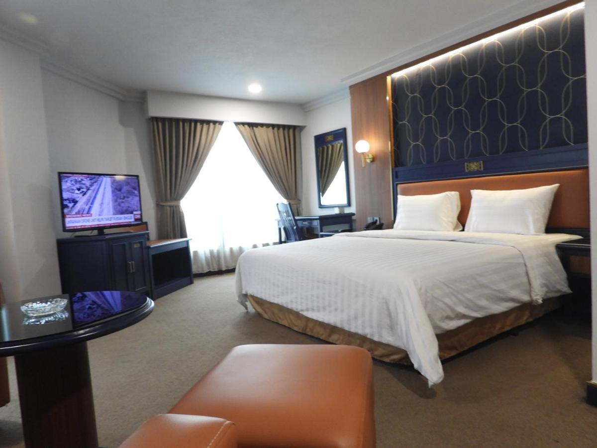 Maxwell Hotel Джакарта Экстерьер фото