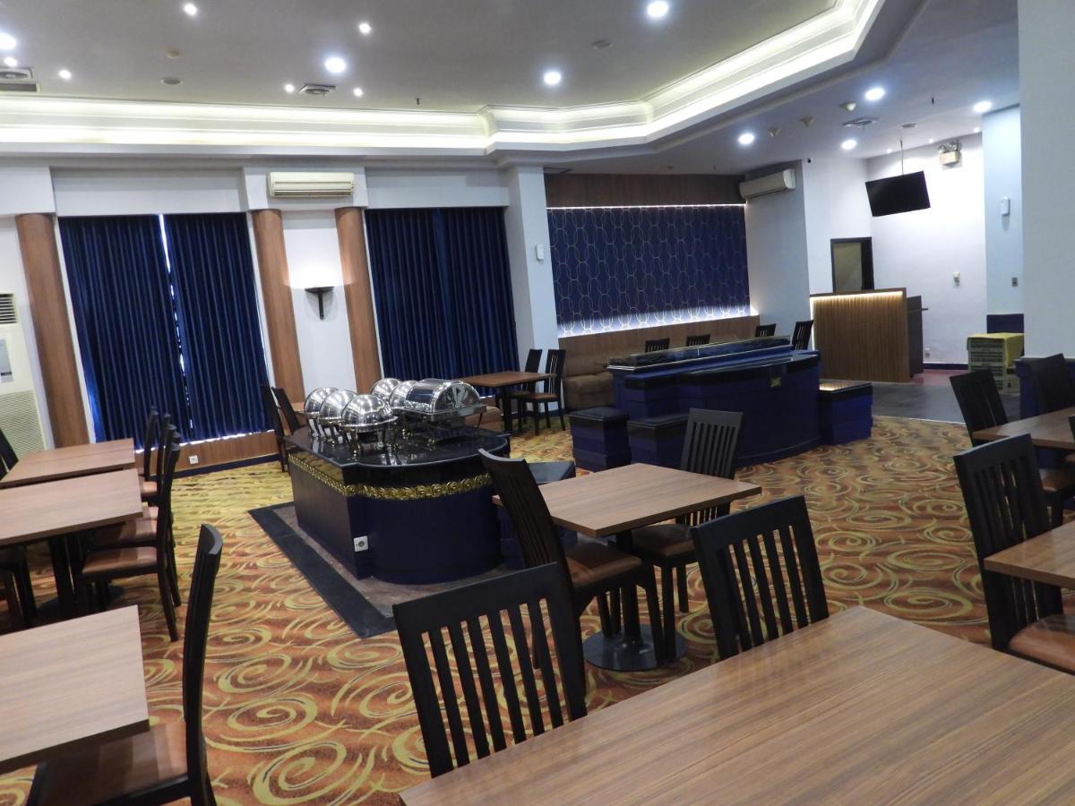 Maxwell Hotel Джакарта Экстерьер фото