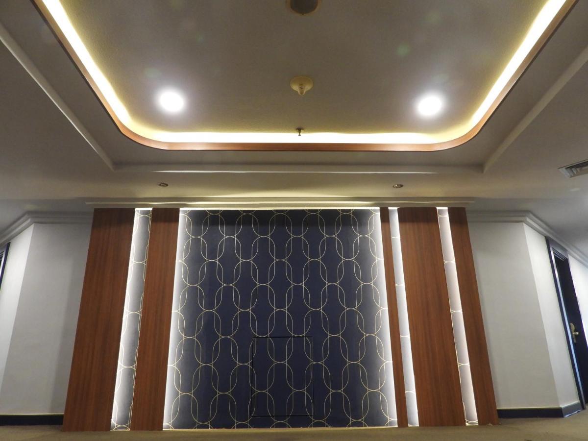Maxwell Hotel Джакарта Экстерьер фото